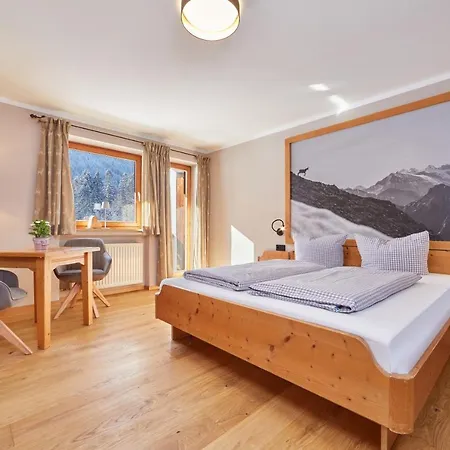 Gaestehaus Brandnerhof Han/Misafirhane