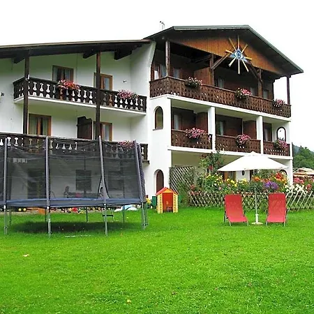 Gaestehaus Brandnerhof 3*